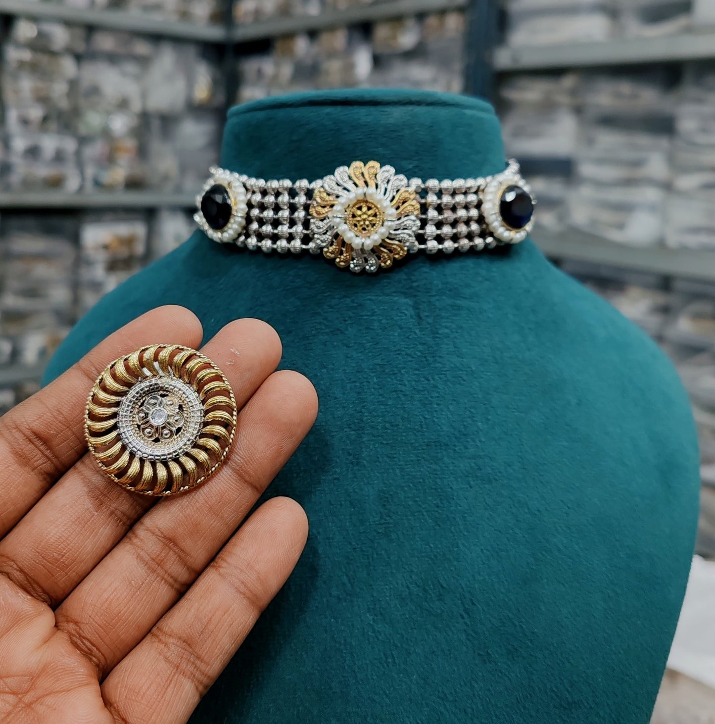 Nritya Dual Tone Choker Set