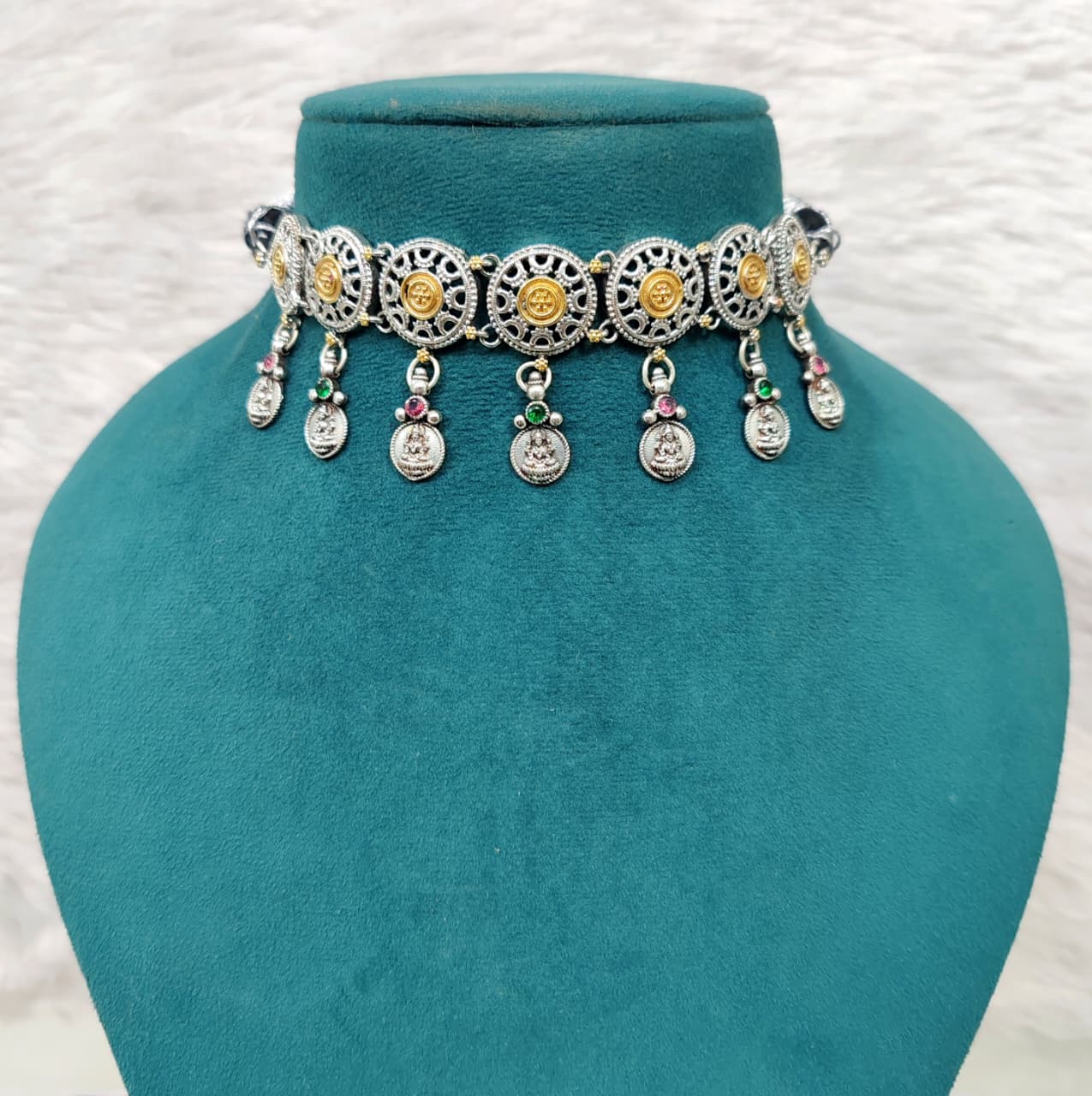 Laxmi Dual Tone Choker Set