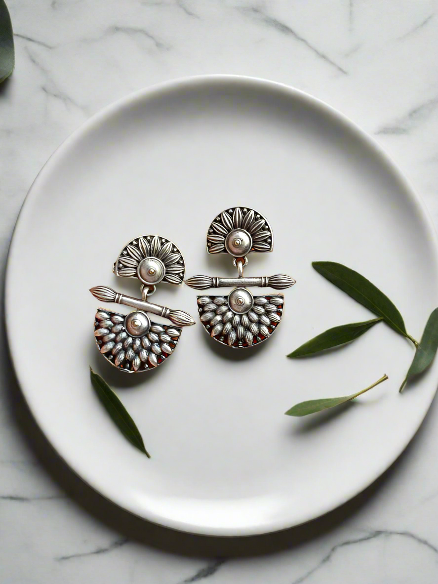 Kiya Stud Earrings