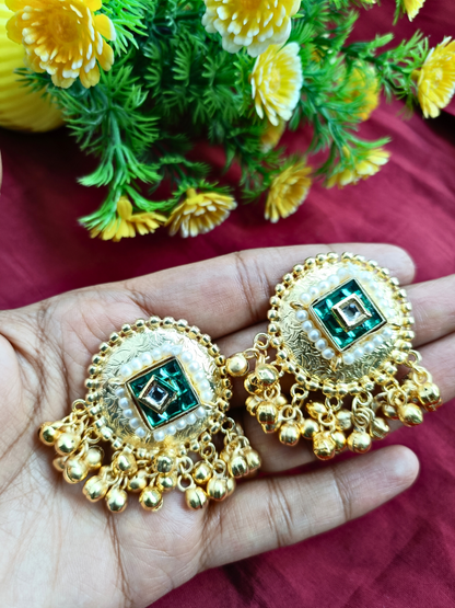 Yamini Golden Kundan Stud Earrings