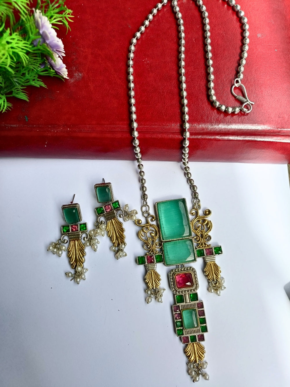 Shrina Dual Tone Pendant Set