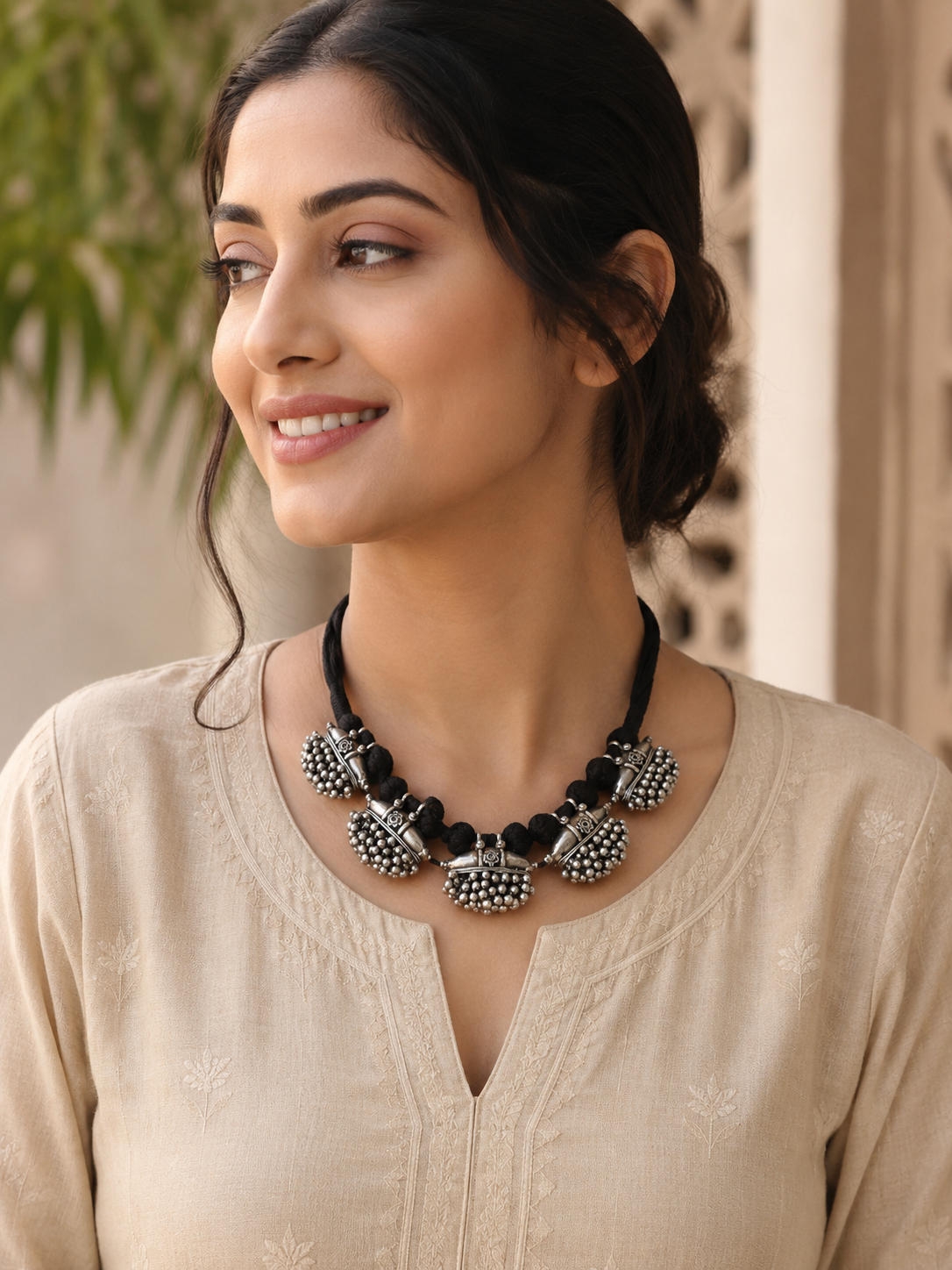 classy thread necklace