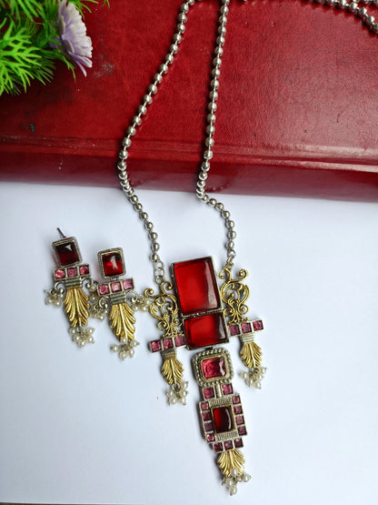 Shrina Dual Tone Pendant Set