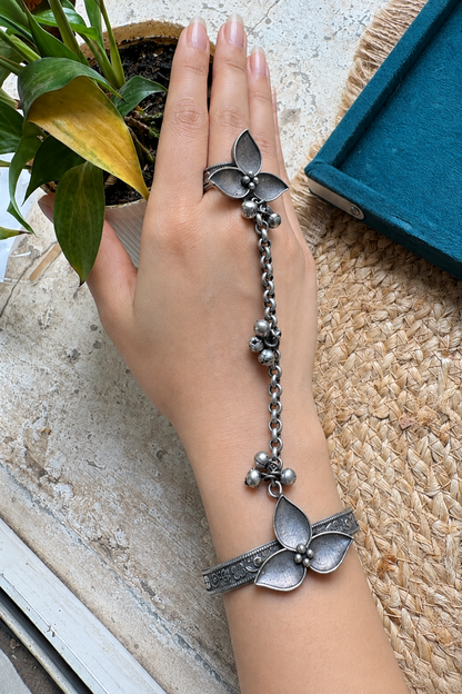 Oxidised Silver Haathphool