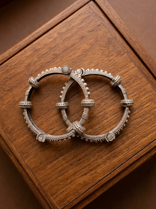 Tribal Oxidised Silver Openable Kada