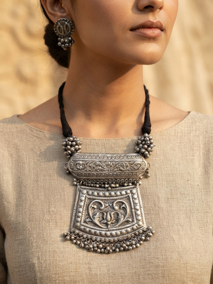 Tribal Necklace Set