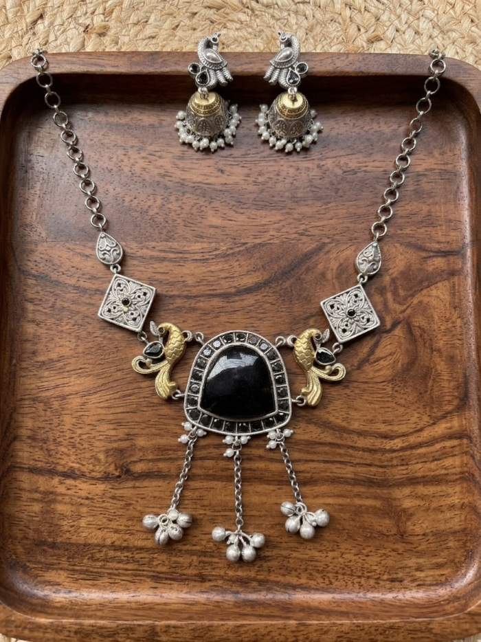 Classy Choker Set
