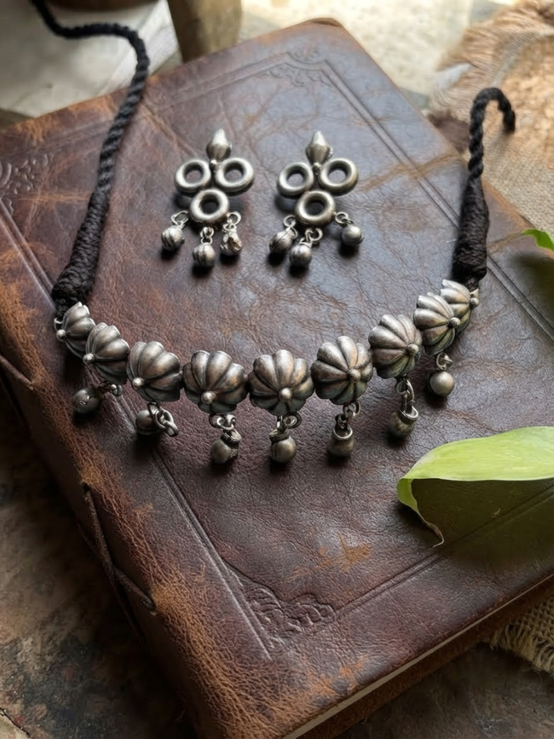 brass choker set