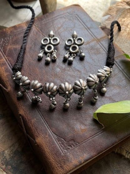 brass choker set