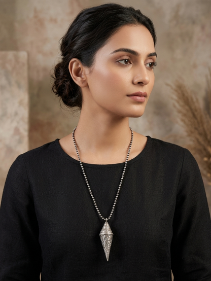Classy Solid Pendant